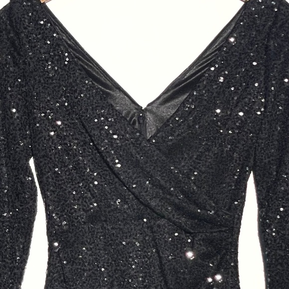 AIDAN MATTOX Women’s Black Sequin Faux Wrap Black Sequin Cocktail Dress size 4 - Picture 3 of 4